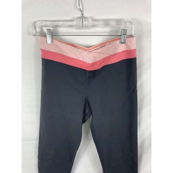 Victorias secret VSX Sport Tight Fit Capri Legging Size Medium - Picture 2 of 6